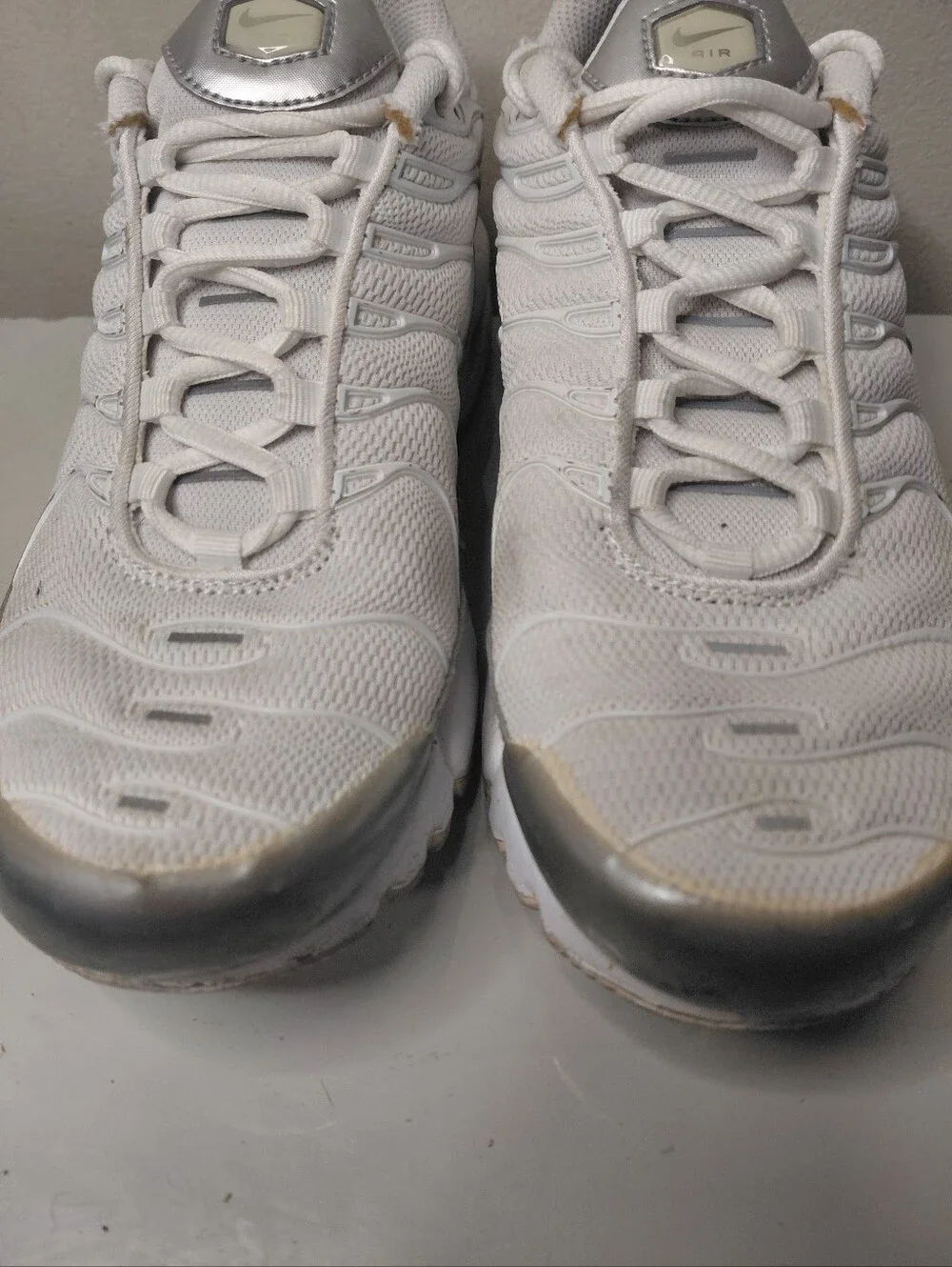 Nike Air Max Plus Kids White and Silver Mesh Sneakers Size 6
